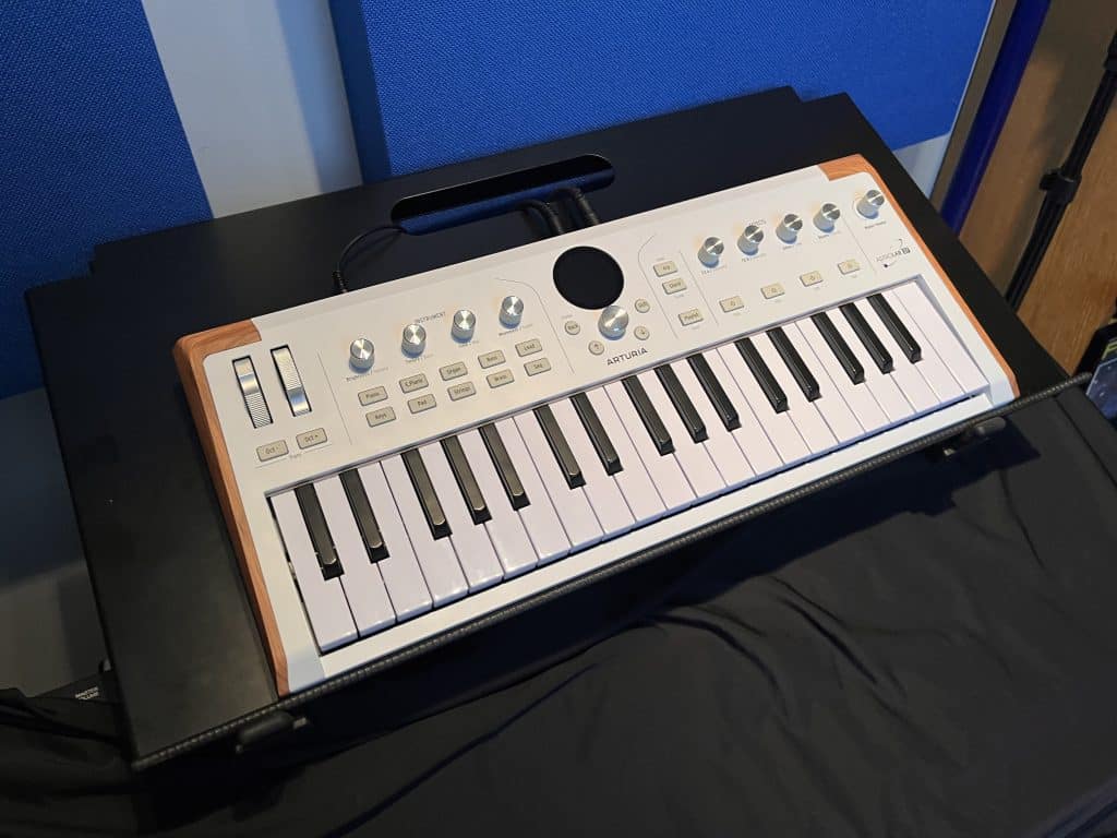 Arturia Astrolab 37