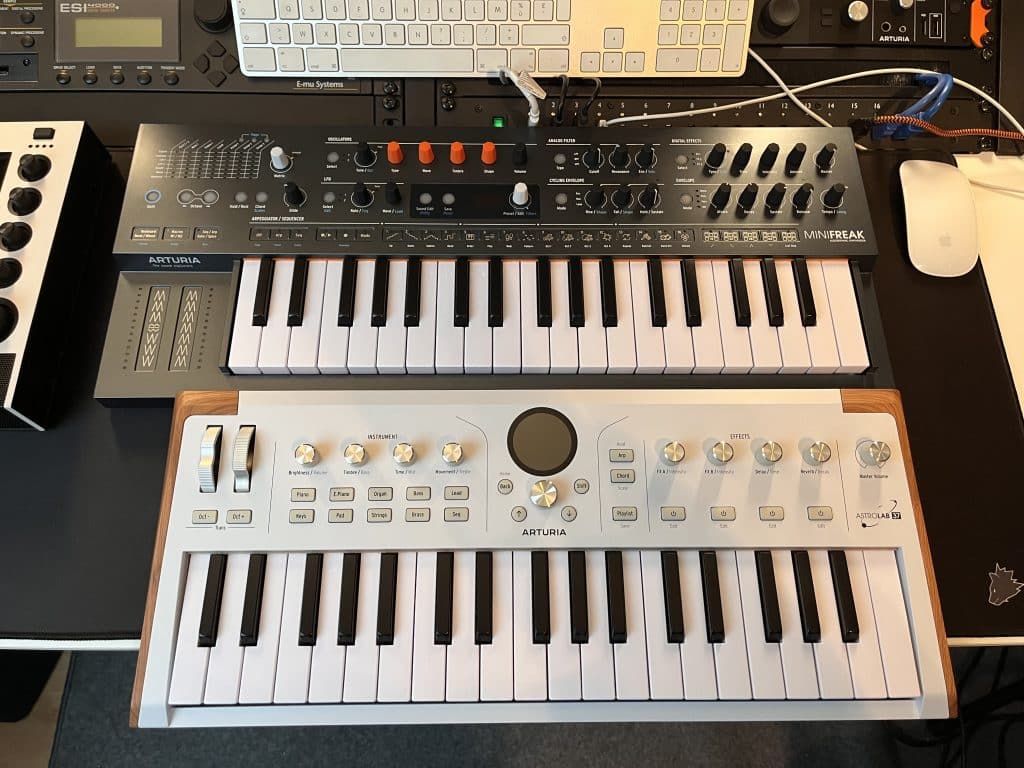 Arturia Astrolab 37 vs Arturia Minifreak.